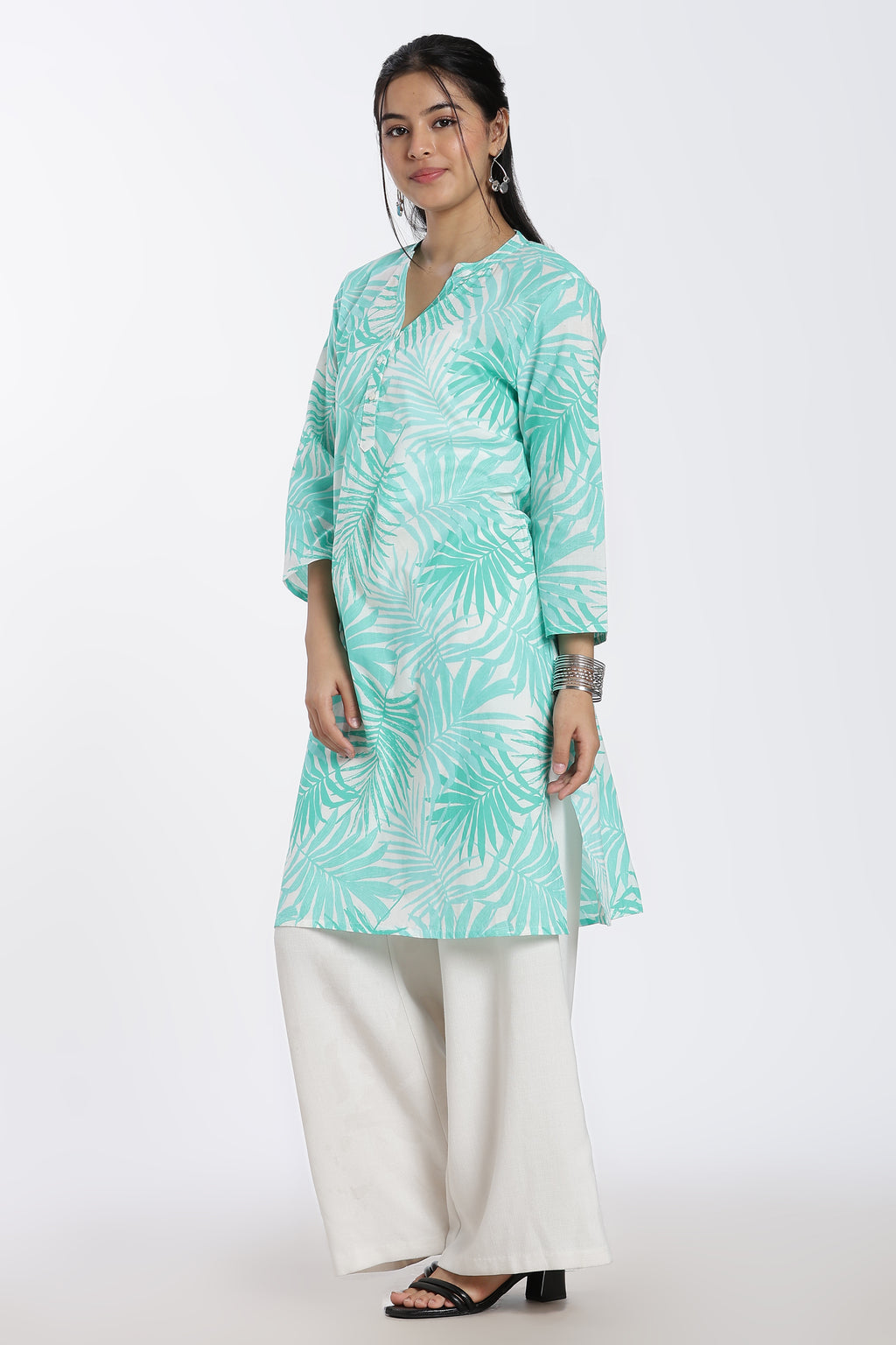 Aqua Leaf Print Regular Fit Kurta for Women - Image 4