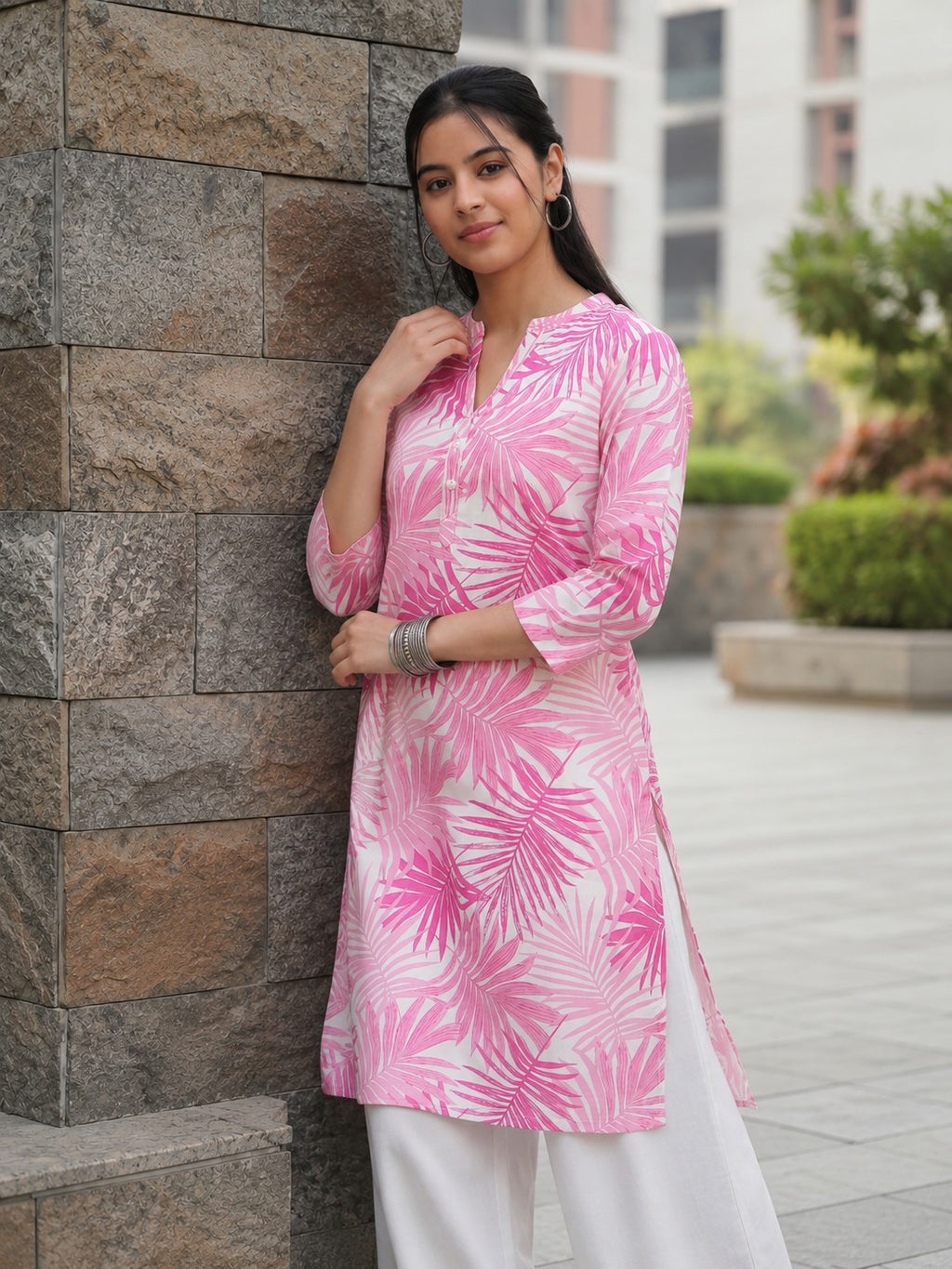Pink Leaf Print Regular Fit Kurta for Women - Image 1