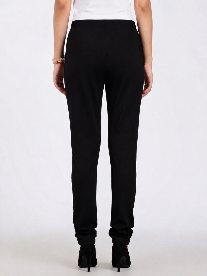 Black Solid Slim Fit Trouser for Women - Image 4