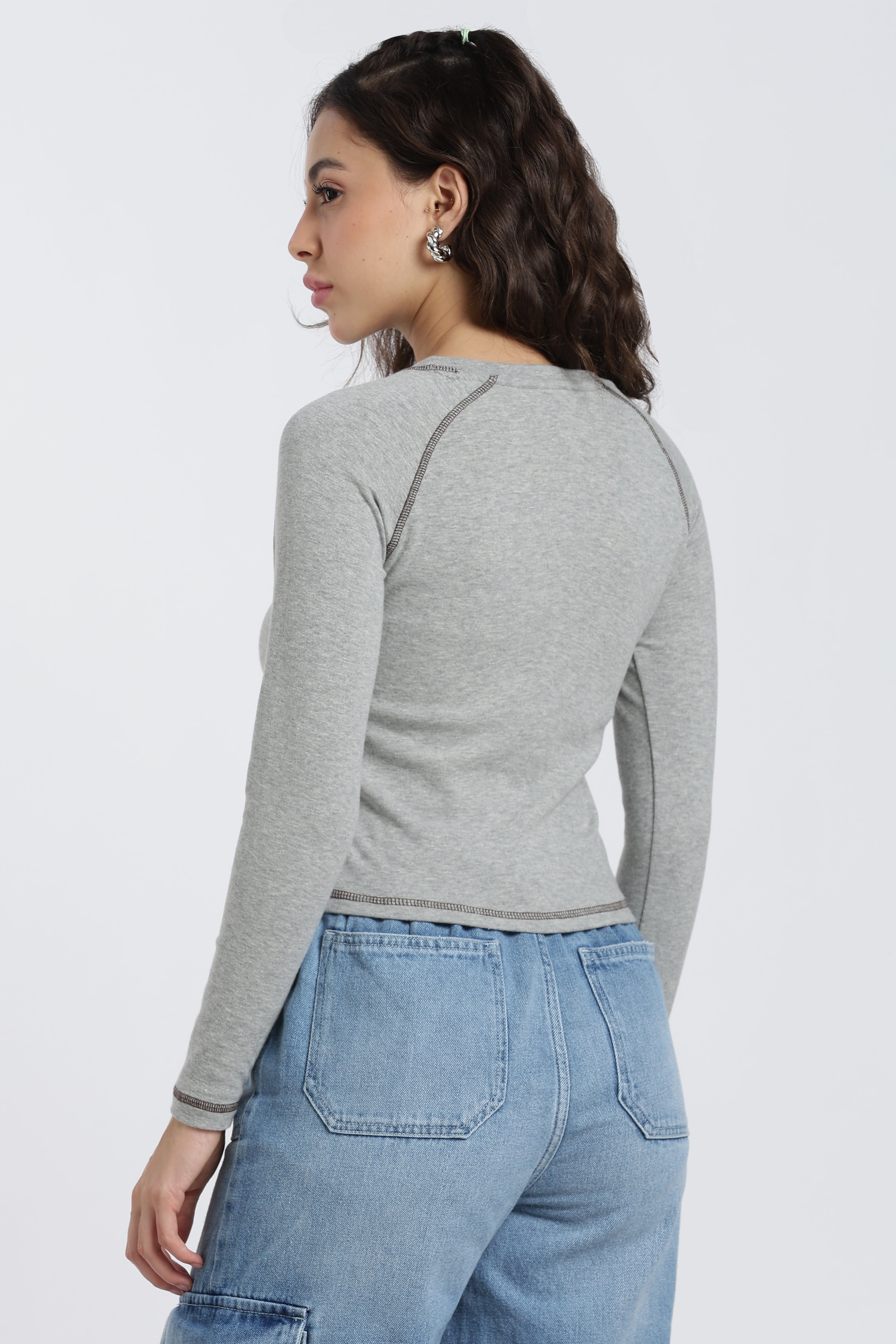 Grey Raglan Sleeves Regular Fit T-Shirt for Women - Image 5