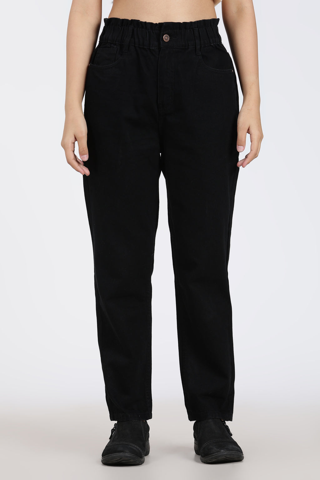 Black Regular Fit 5 Pocketed Jeans for Women - Image 1