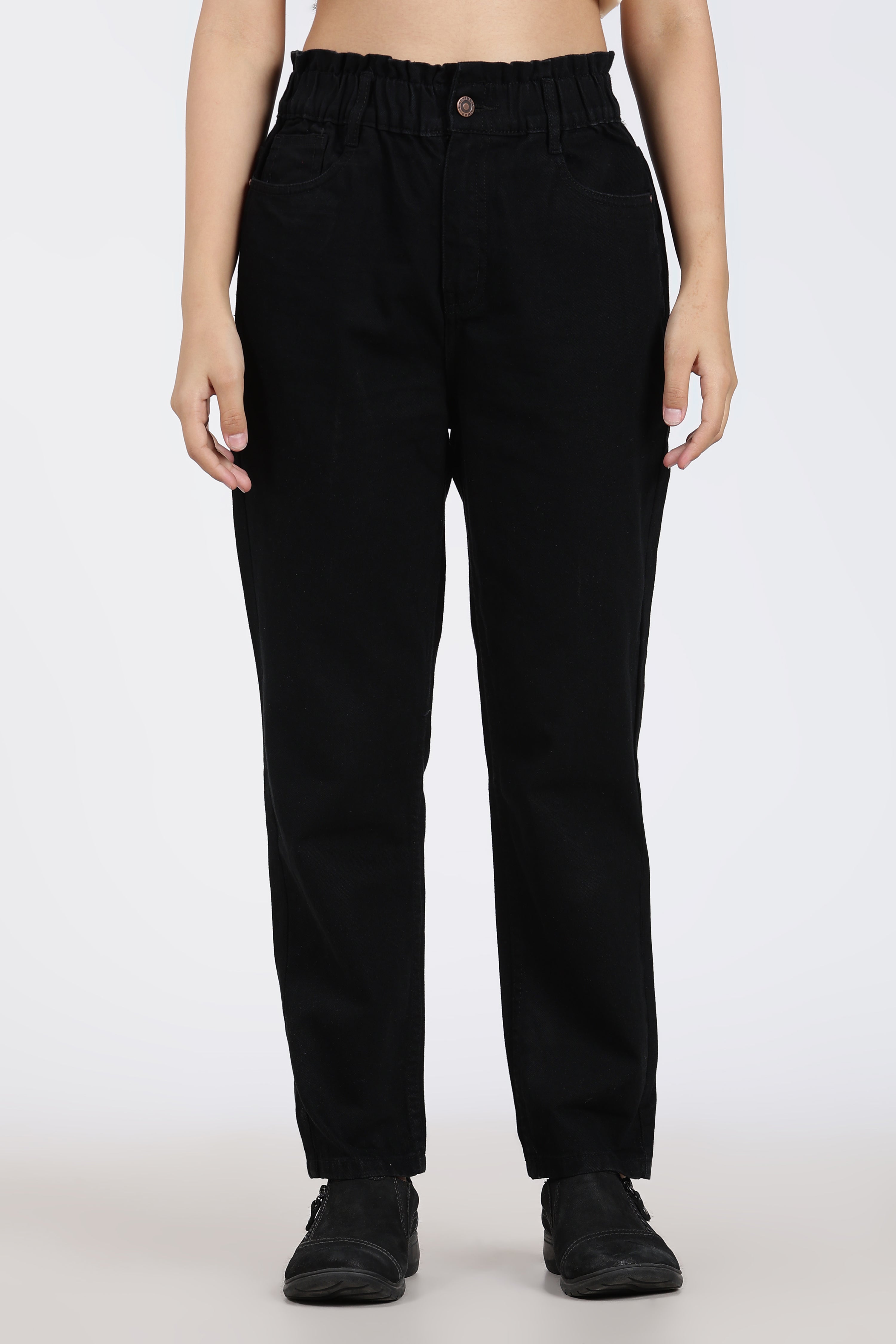 Black Regular Fit 5 Pocketed Jeans for Women - Image 1