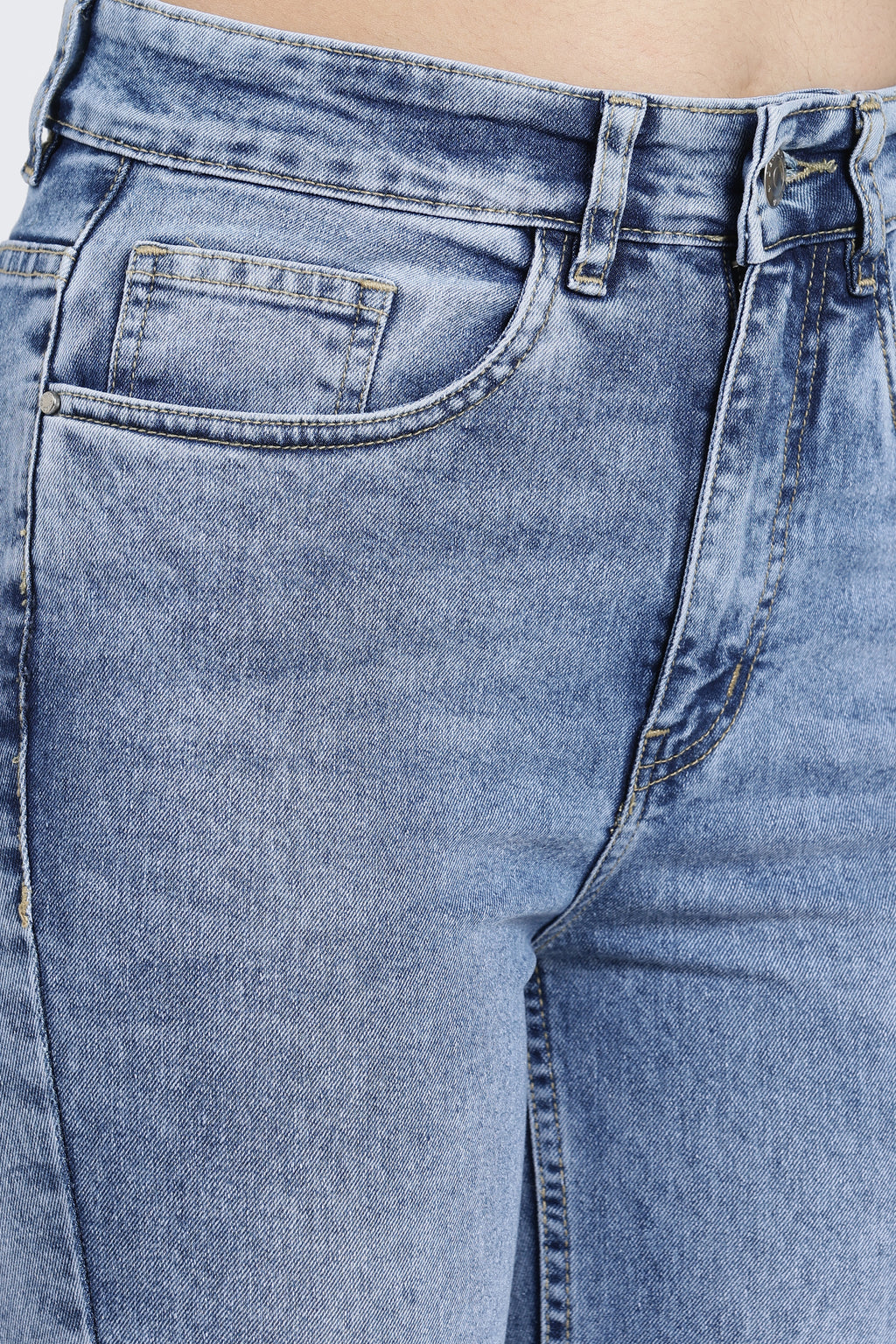 Light Blue 5 Pocketed Regular Fit Jeans for Women - Image 2