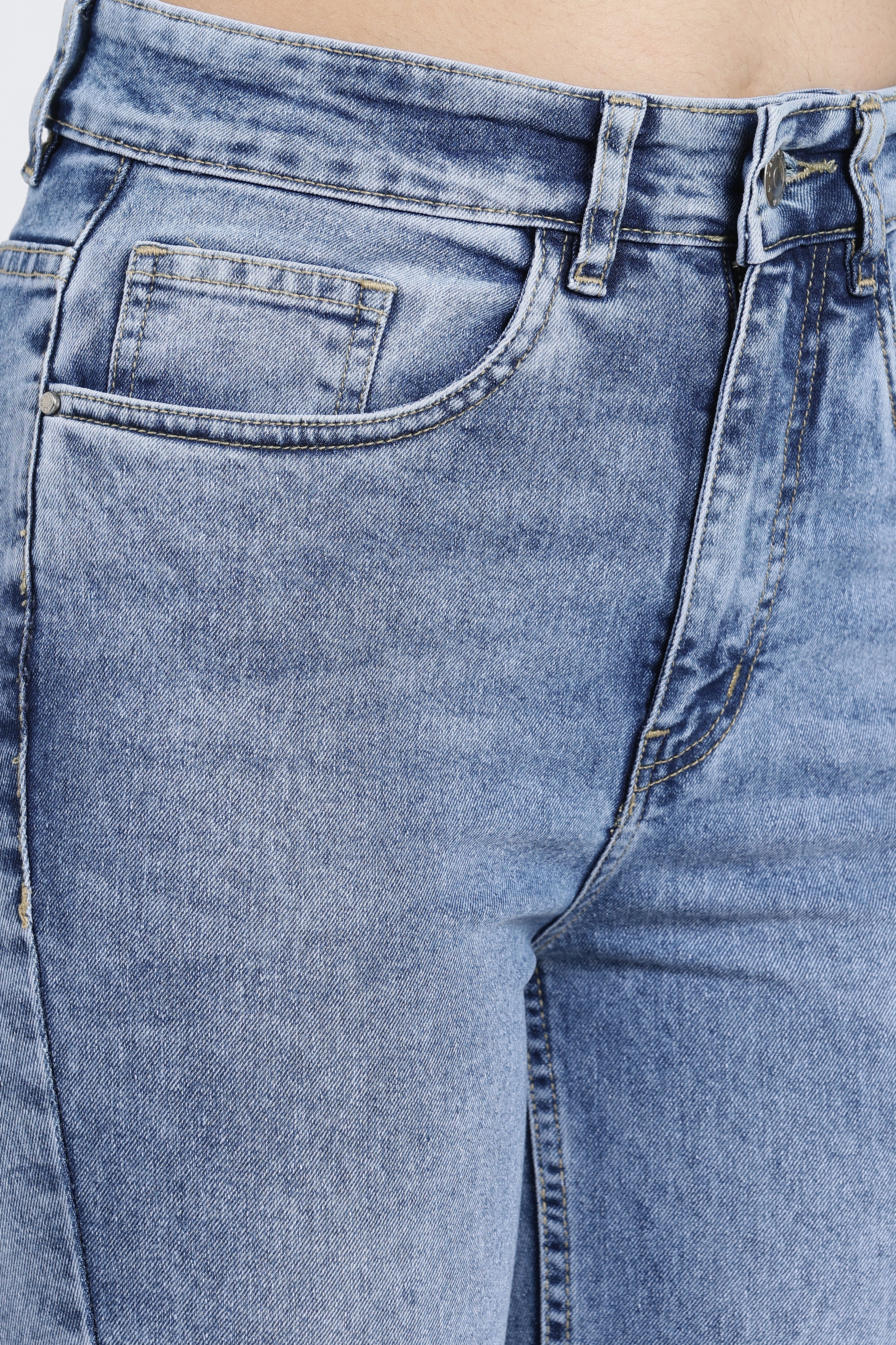 Light Blue 5 Pocketed Regular Fit Jeans for Women - Image 2