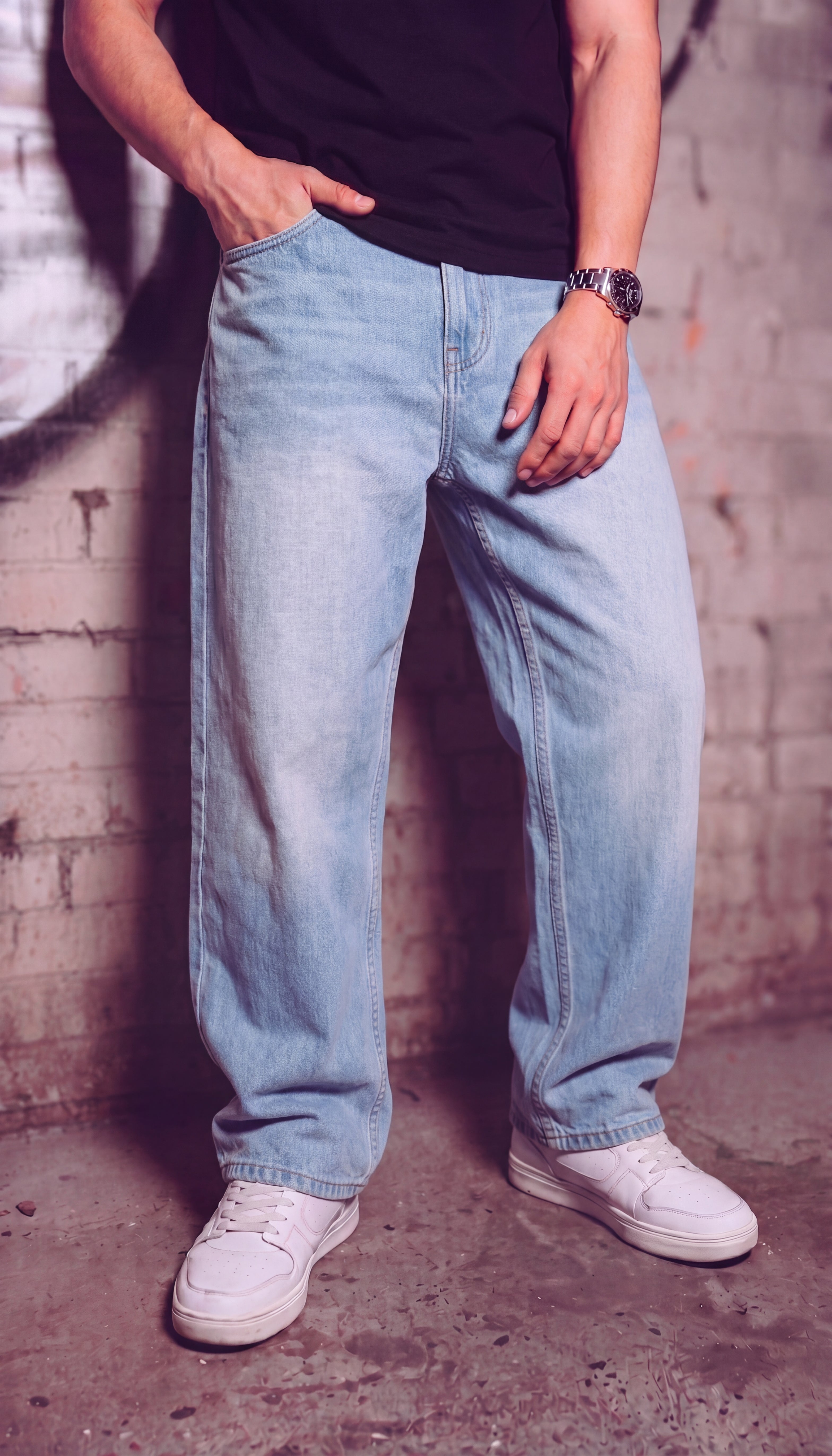 Light Blue 5 Pocketed Boxy Fit Jeans for Men - Image 1