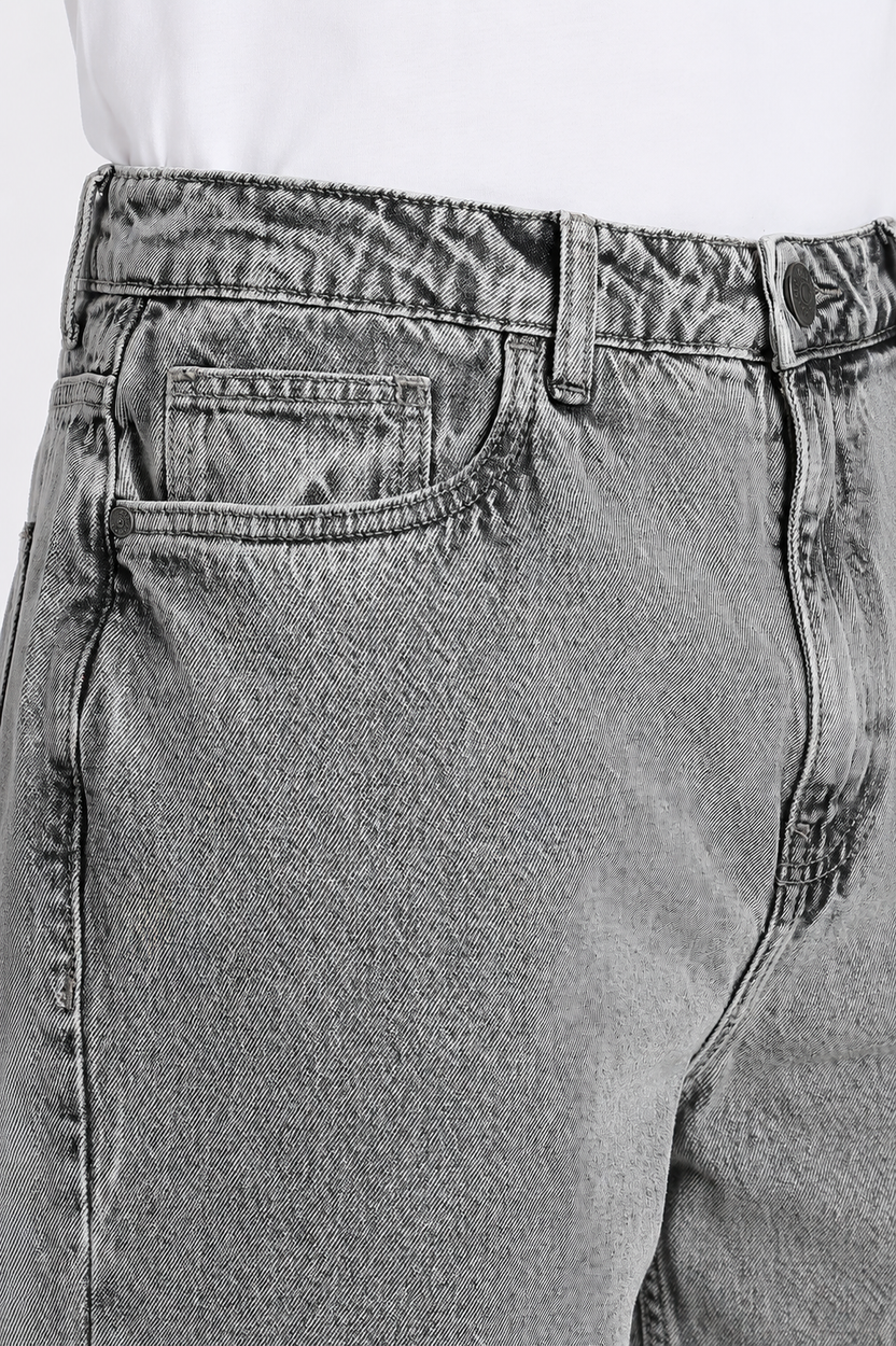 Light Grey 5 Pocketed Boxy Fit Jeans for Men - Image 3