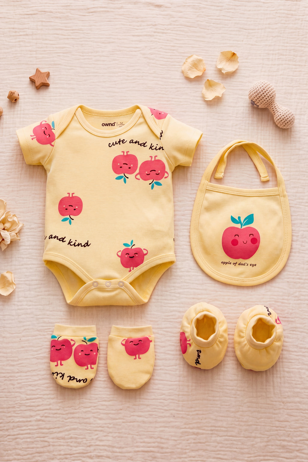 Yellow Apple Graphic Printed Regular Fit Gift Set for Infant Girls - Image 1