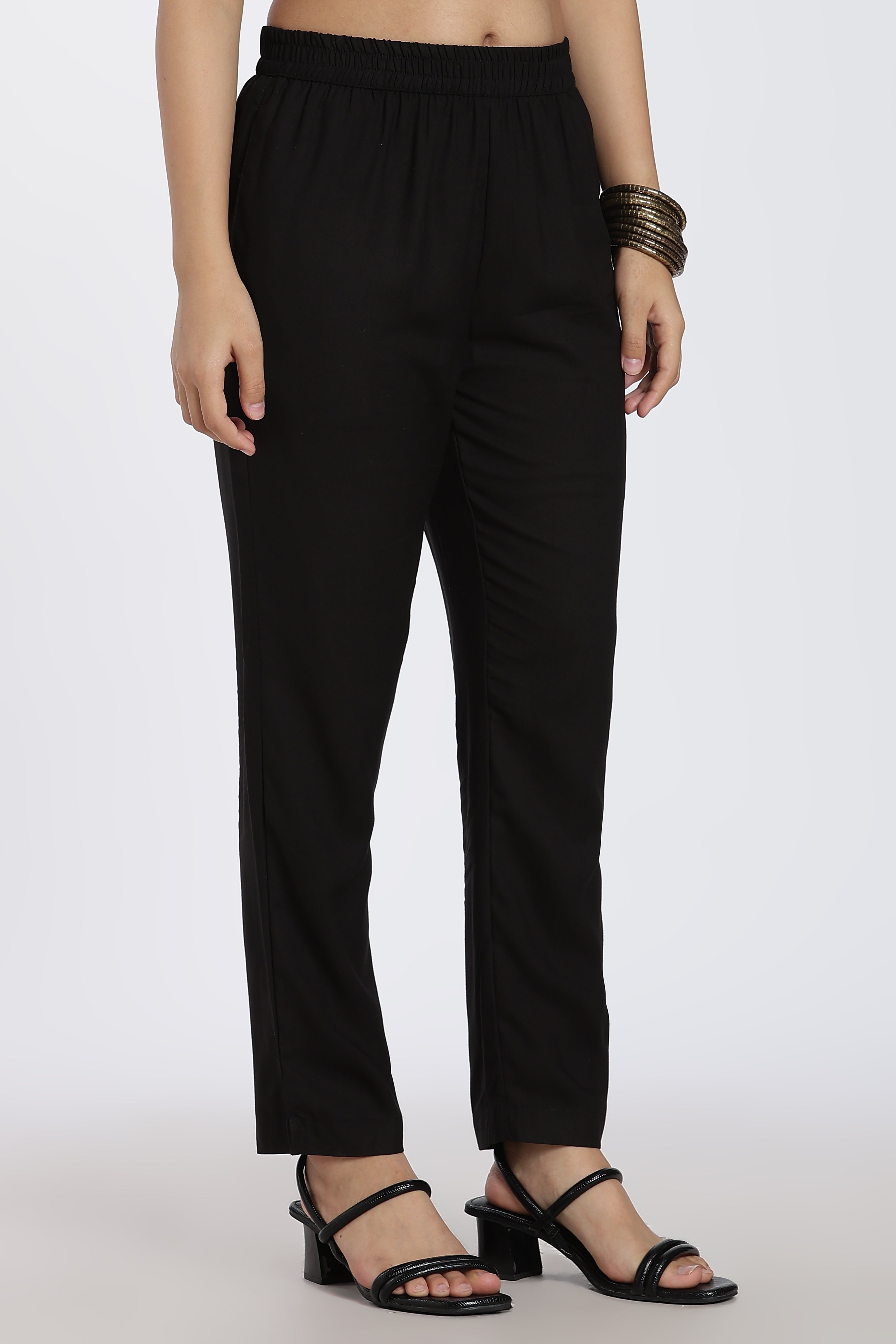 Black Regular Fit Pant With 2 Pocket for Women - Image 4