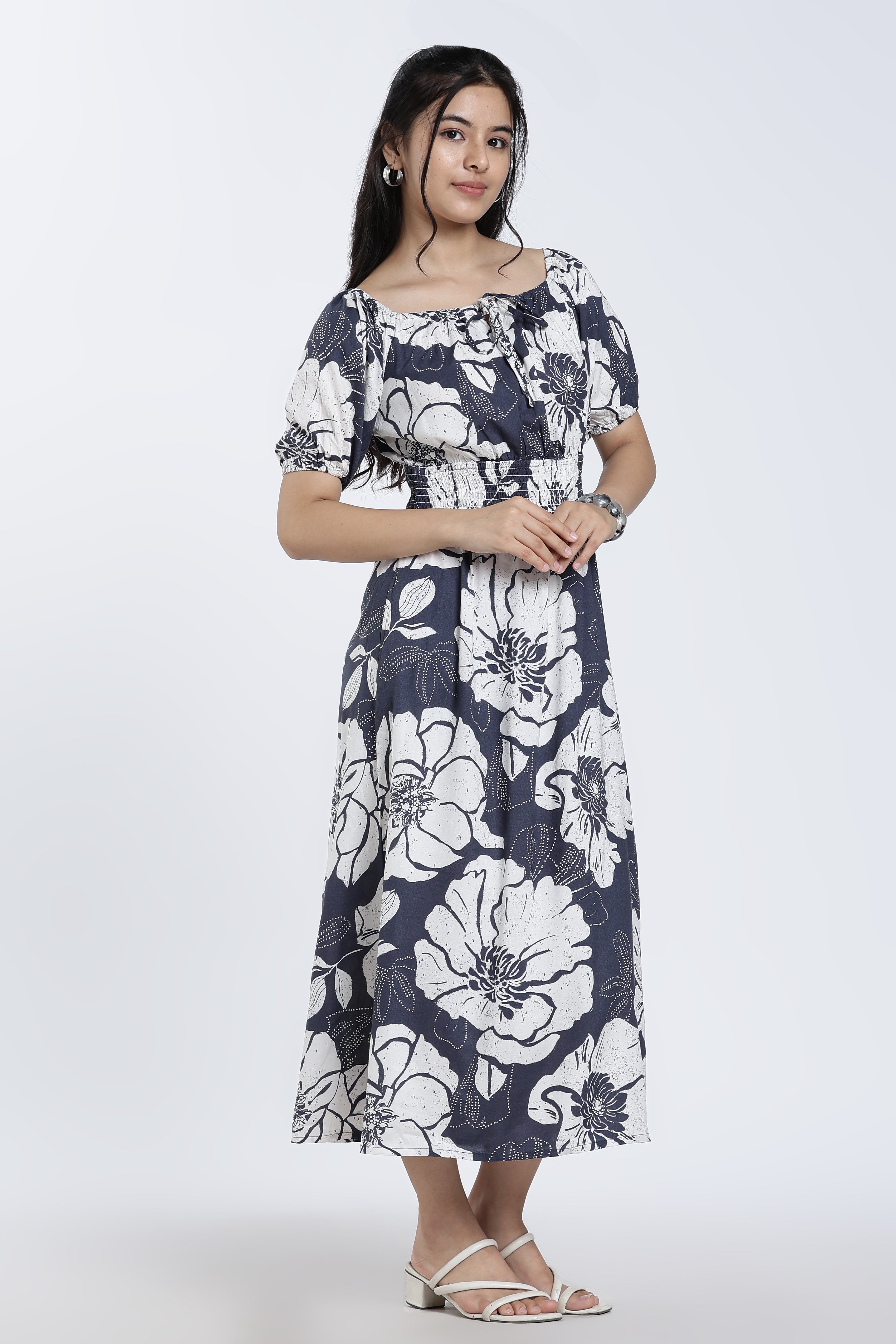 Grey Shirred Flared Fit Dress for Women - Image 4