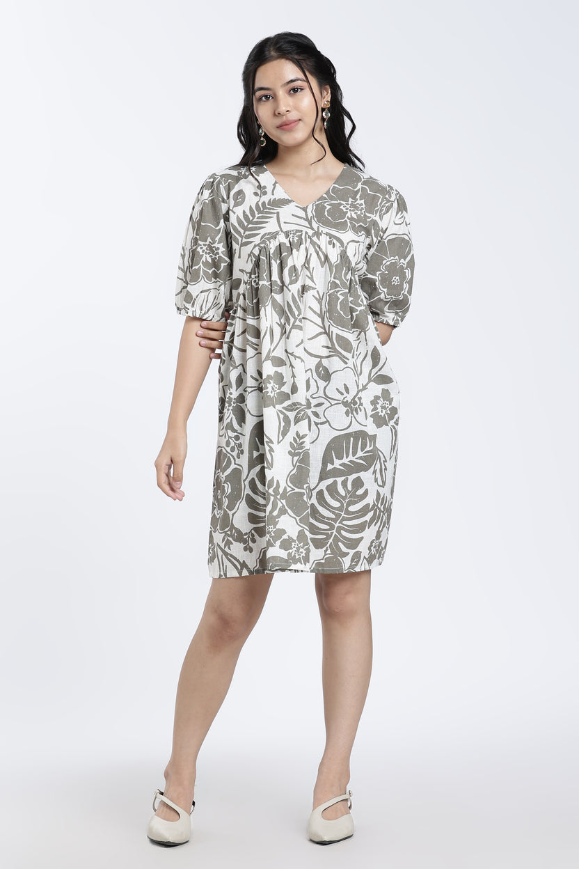 Grey Gathered Regular Fit Dress For Women - Image 6