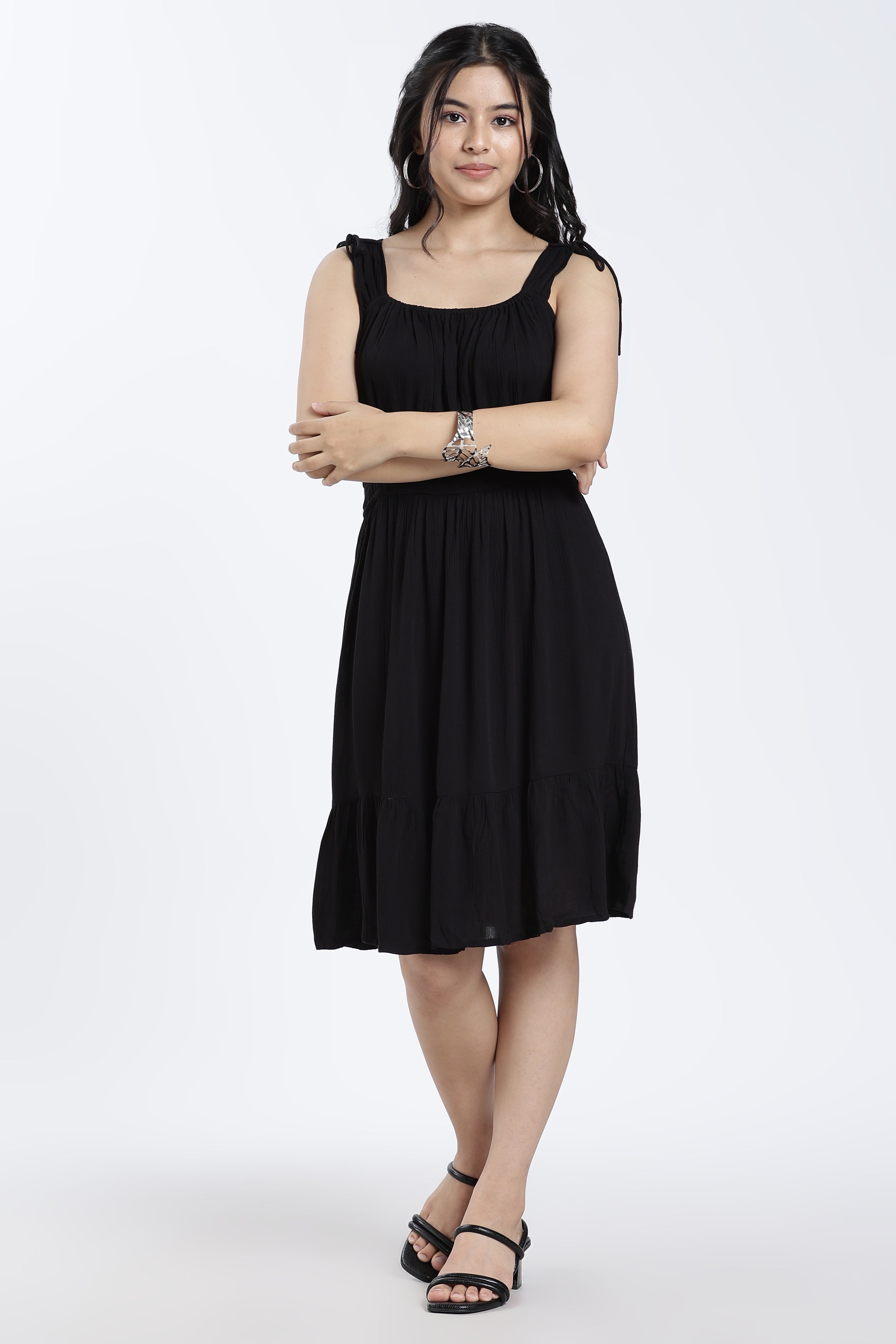 Black Tied Up Regular Fit Dress for Women - Image 2