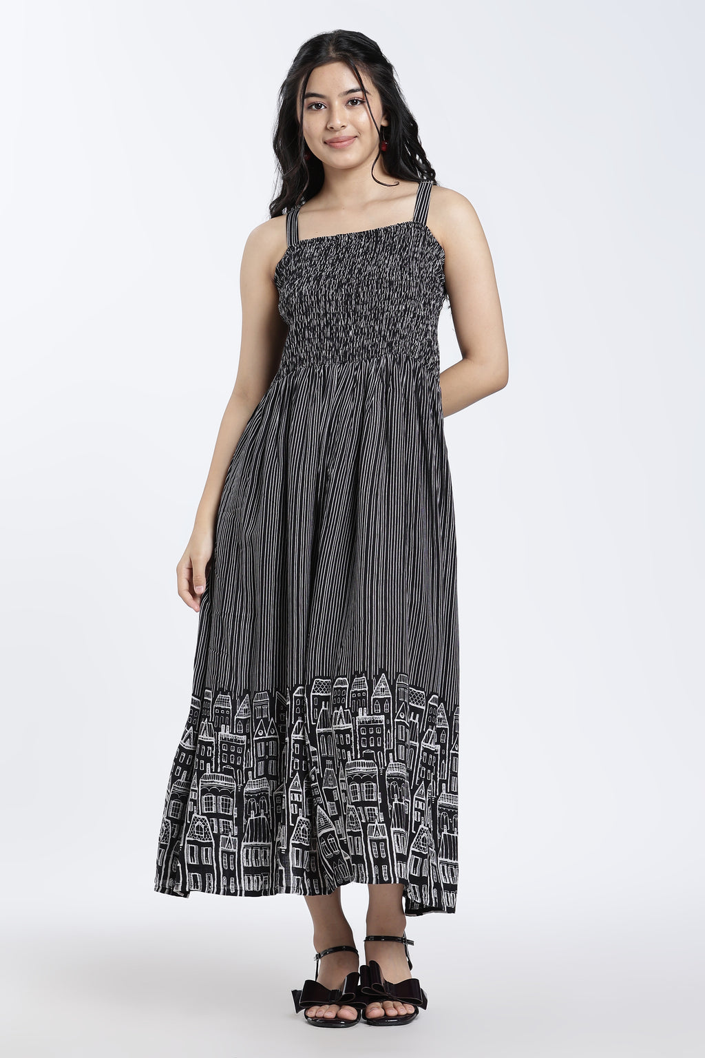 Black Abstract Regular Fit Dress for Women - Image 2