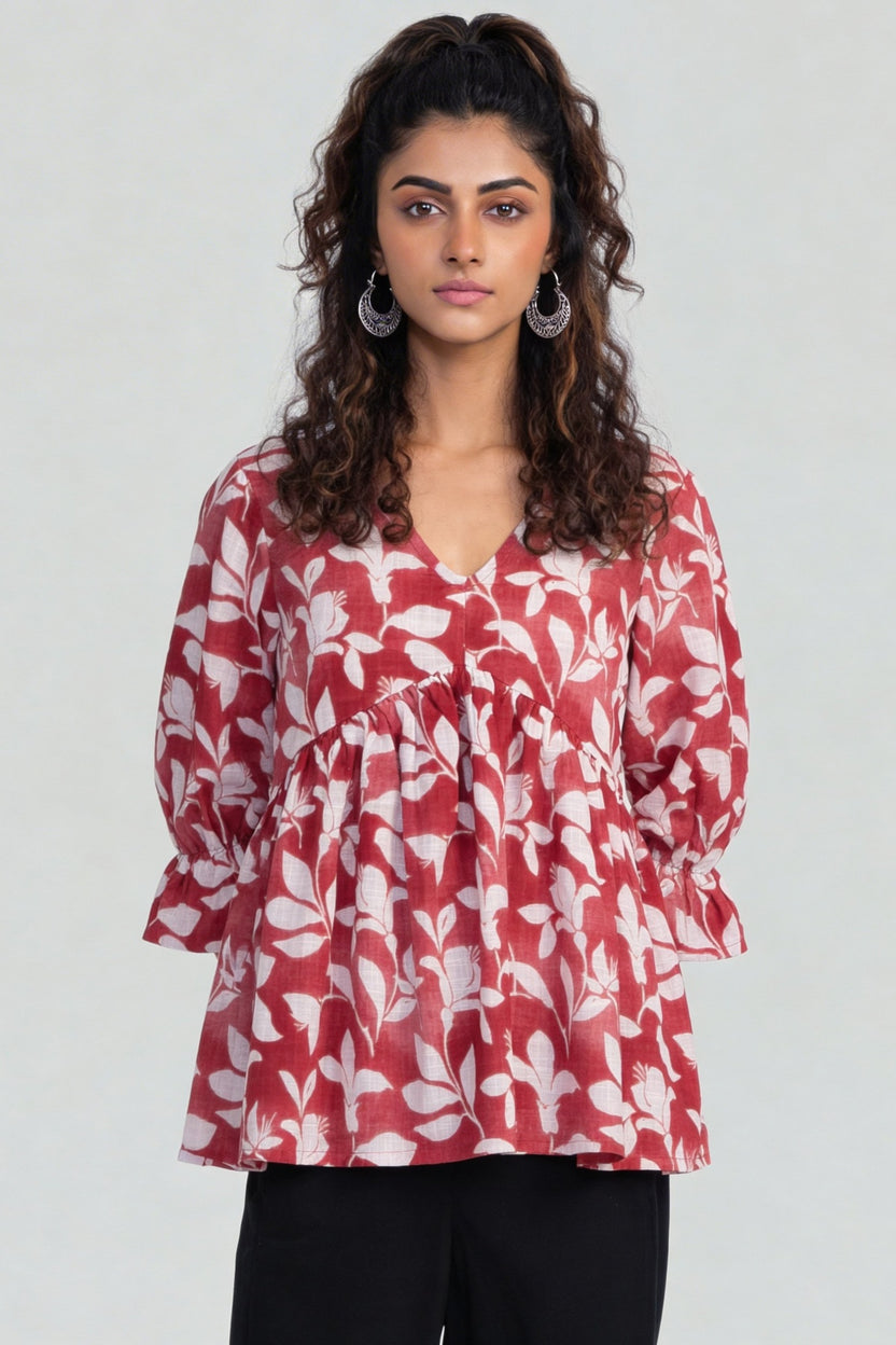 Red Regular Fit Floral Printed Gathered Tunic For Women - Image 2
