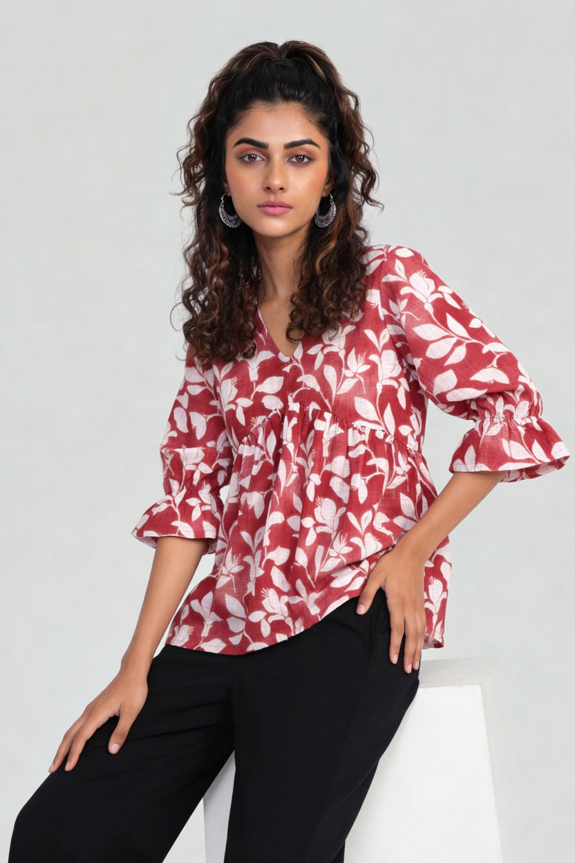Red Regular Fit Floral Printed Gathered Tunic For Women - Image 4
