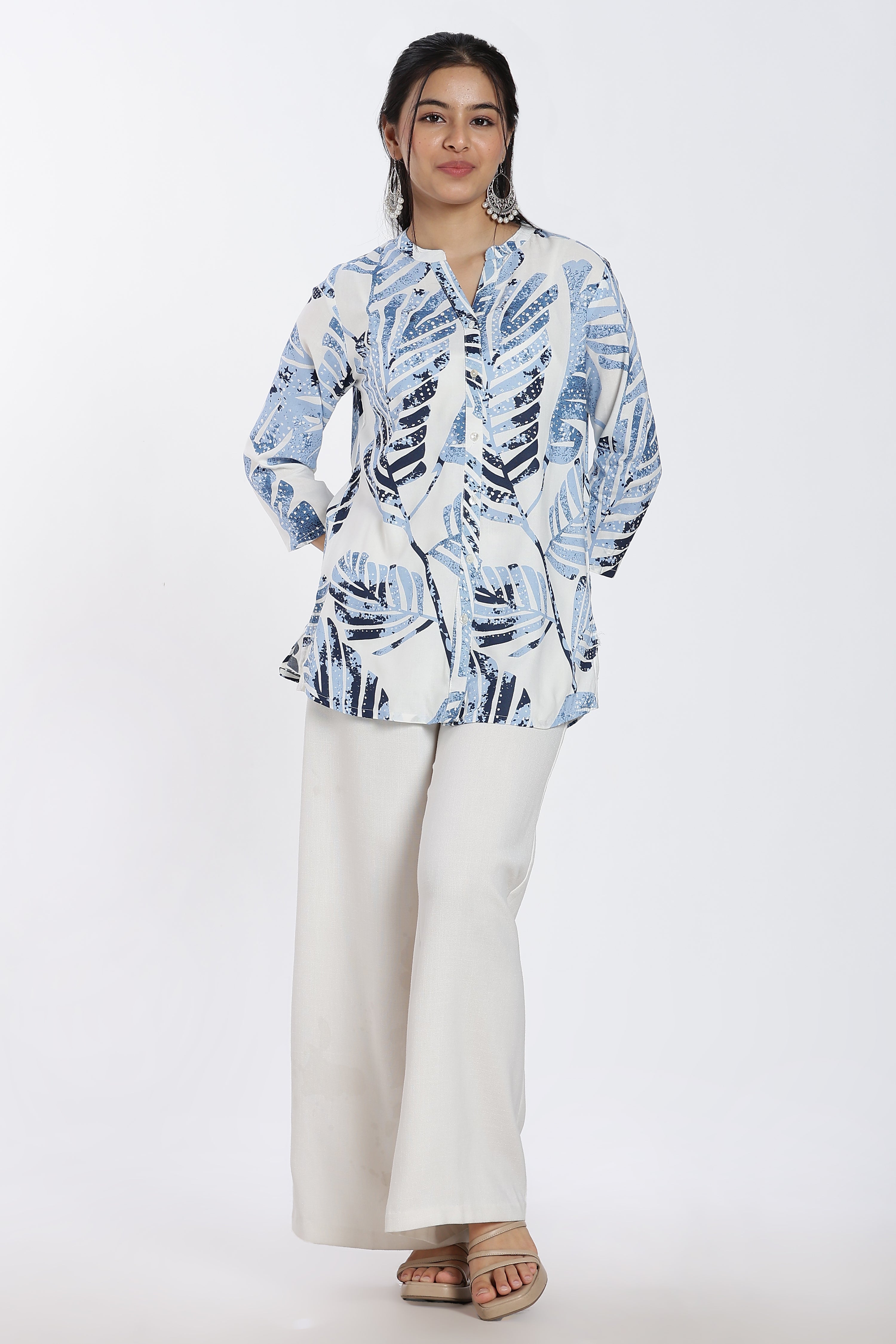 Blue Leaf Print Regular Fit Tunic for Women - Image 6