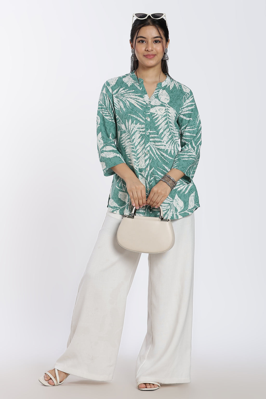 Green Leaf Print Regular Fit Tunic for Women - Image 6