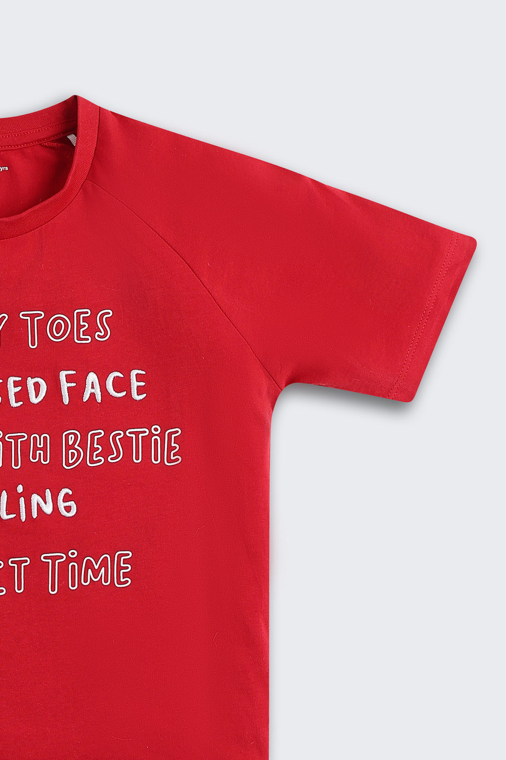Red Typographic Printed Regular Fit T-Shirt for Tweens Girls - Image 5