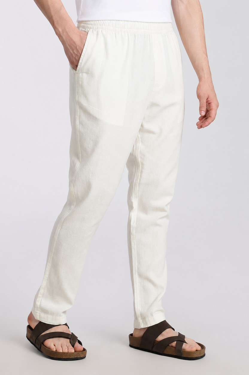 Off White Solid Regular Fit Trouser For Men - Image 4