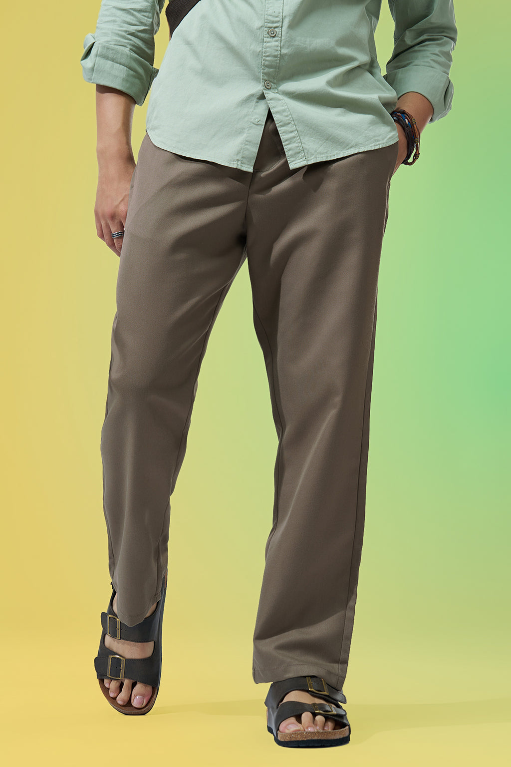 Olive Solid Regular Fit Trouser for Men - Image 1