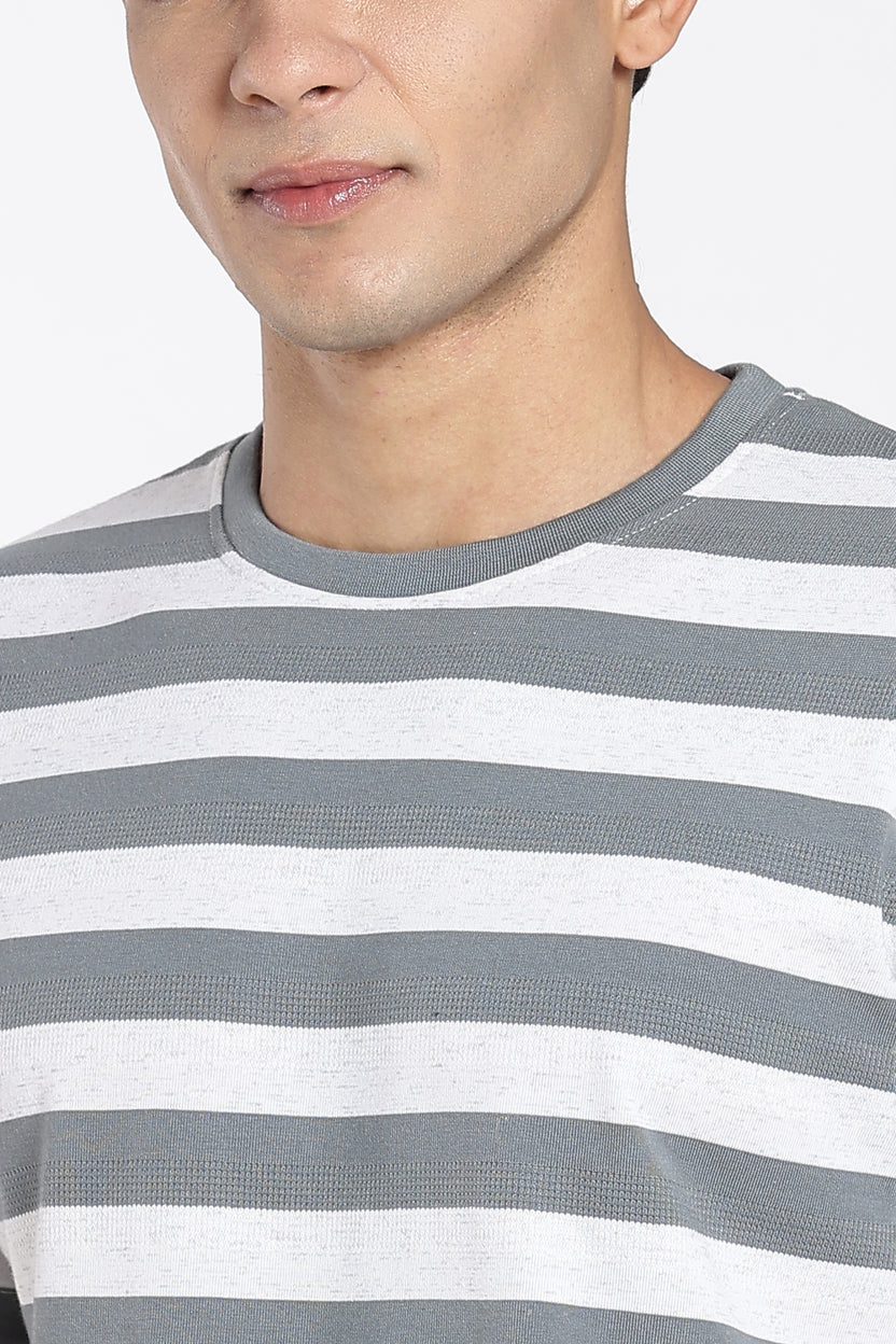 Grey Stripes Regular Fit T-Shirt For Men - Image 3