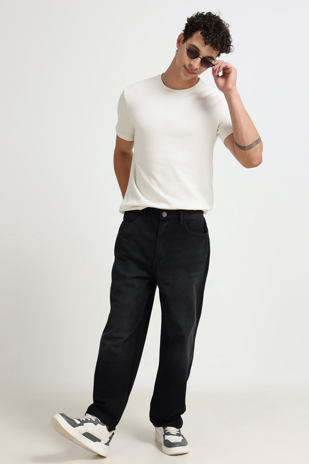 Off White Textured Regular Fit T-Shirt For Men - Image 6