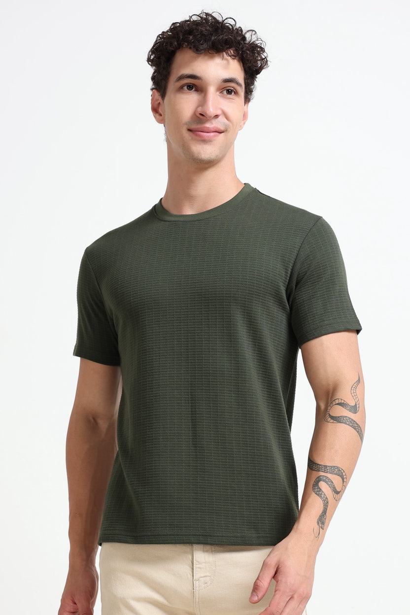 Olive Textured Regular Fit T-Shirt For Men - Image 4