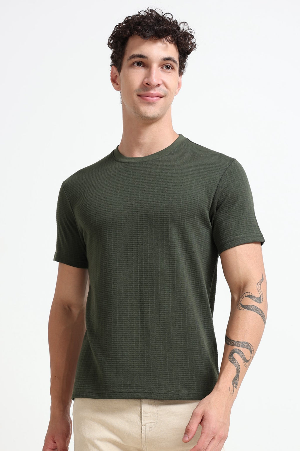 Olive Textured Regular Fit T-Shirt For Men - Image 4