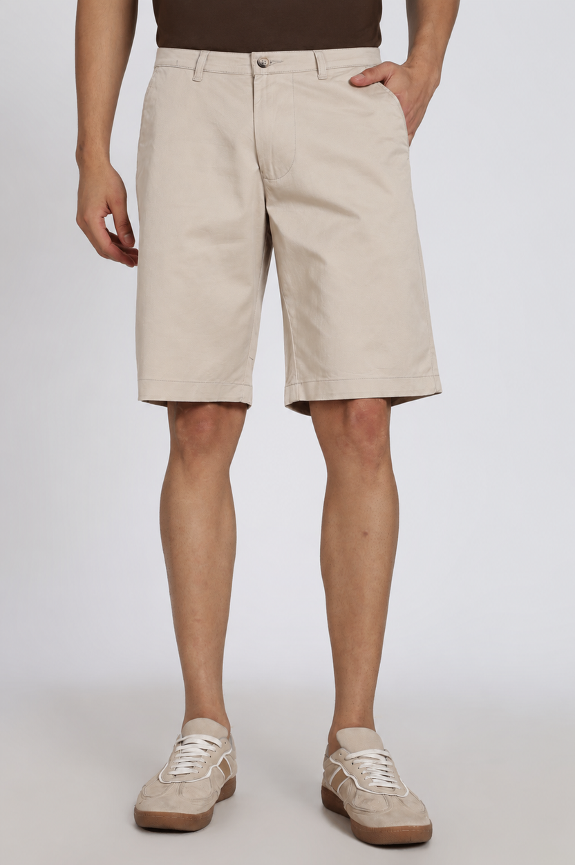 Beige 4 Pocketed Regular Fit Shorts For Men - Image 2