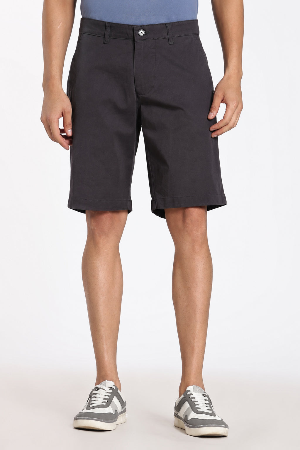 Black Solid Regular Fit Shorts For Men - Image 2