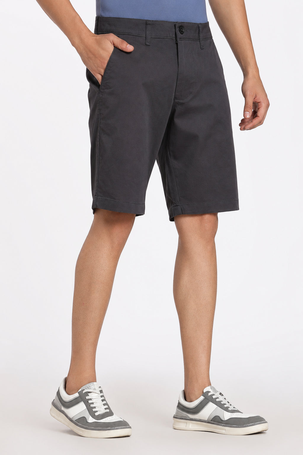 Black Solid Regular Fit Shorts For Men - Image 4