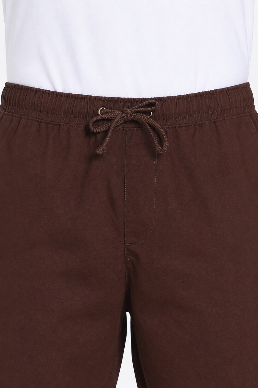 Chocolate 3 Pocketed Regular Fit Shorts For Men - Image 3