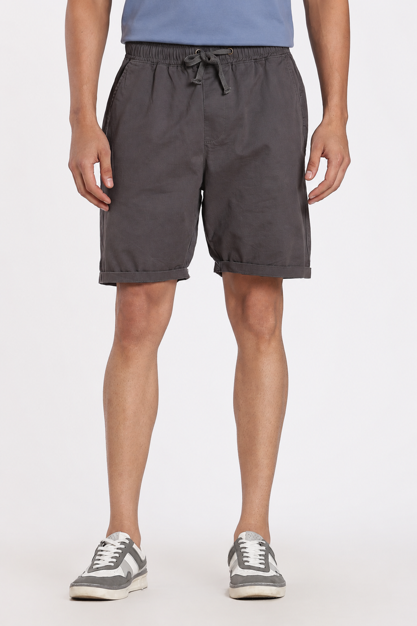 Grey 3 Pocketed Regular Fit Shorts For Men - Image 2