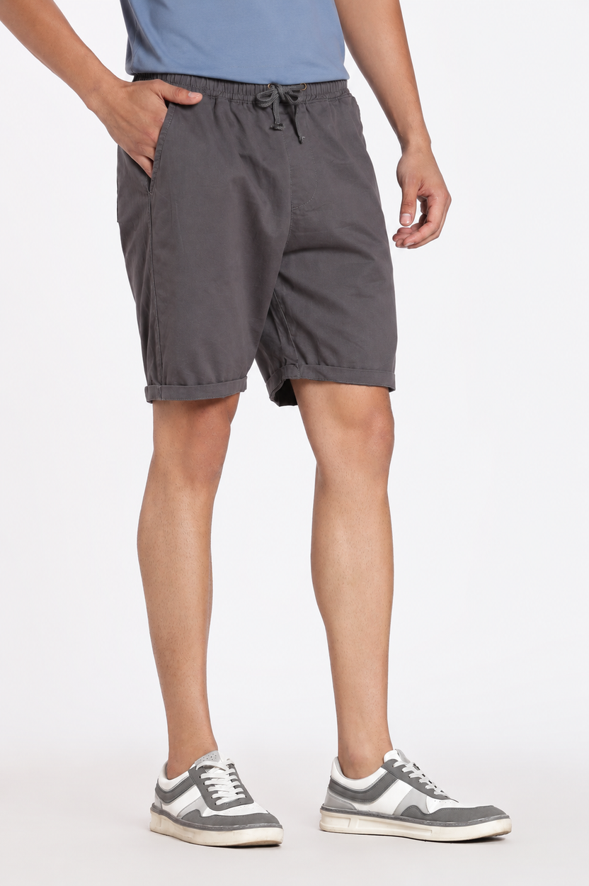 Grey 3 Pocketed Regular Fit Shorts For Men - Image 4