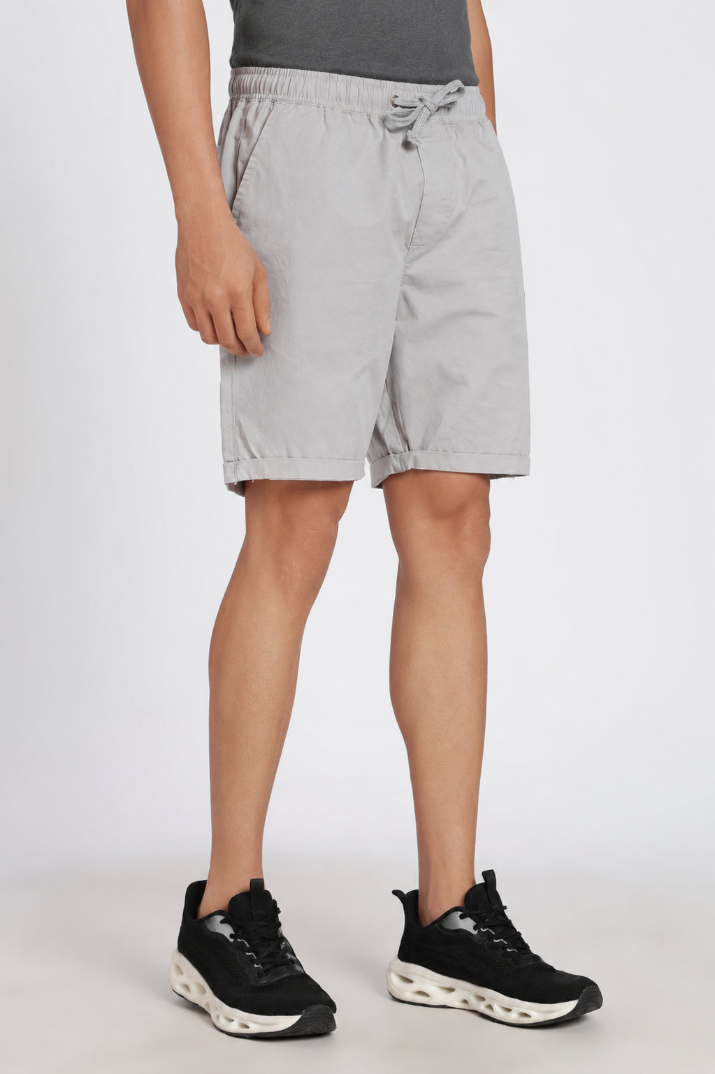Light Grey 3 Pocketed Regular Fit Shorts for Men - Image 4
