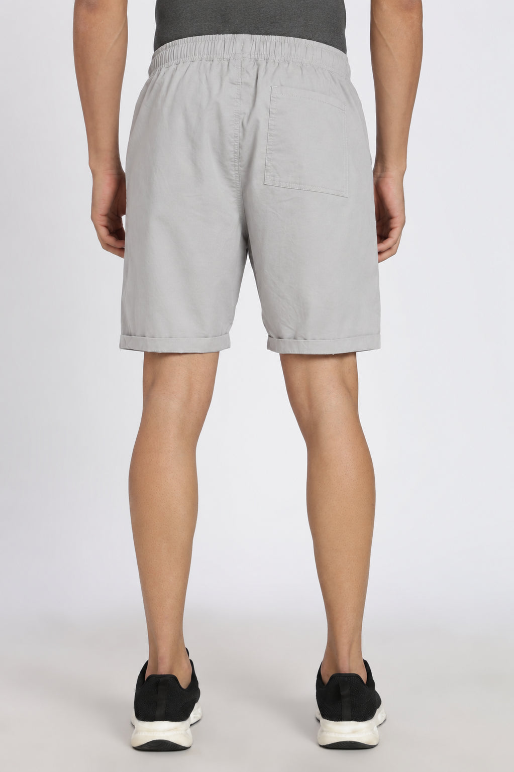 Light Grey 3 Pocketed Regular Fit Shorts for Men - Image 5