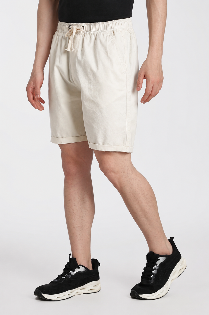 Off White 3 Pocketed Regular Fit Shorts For Men - Image 4