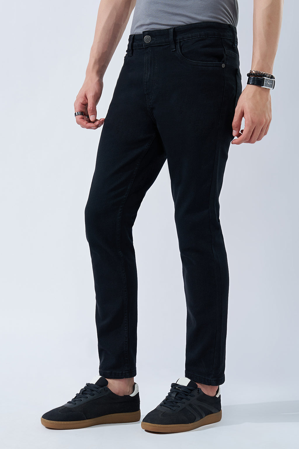 Black Solid Slim Fit Jeans for Men - Image 4
