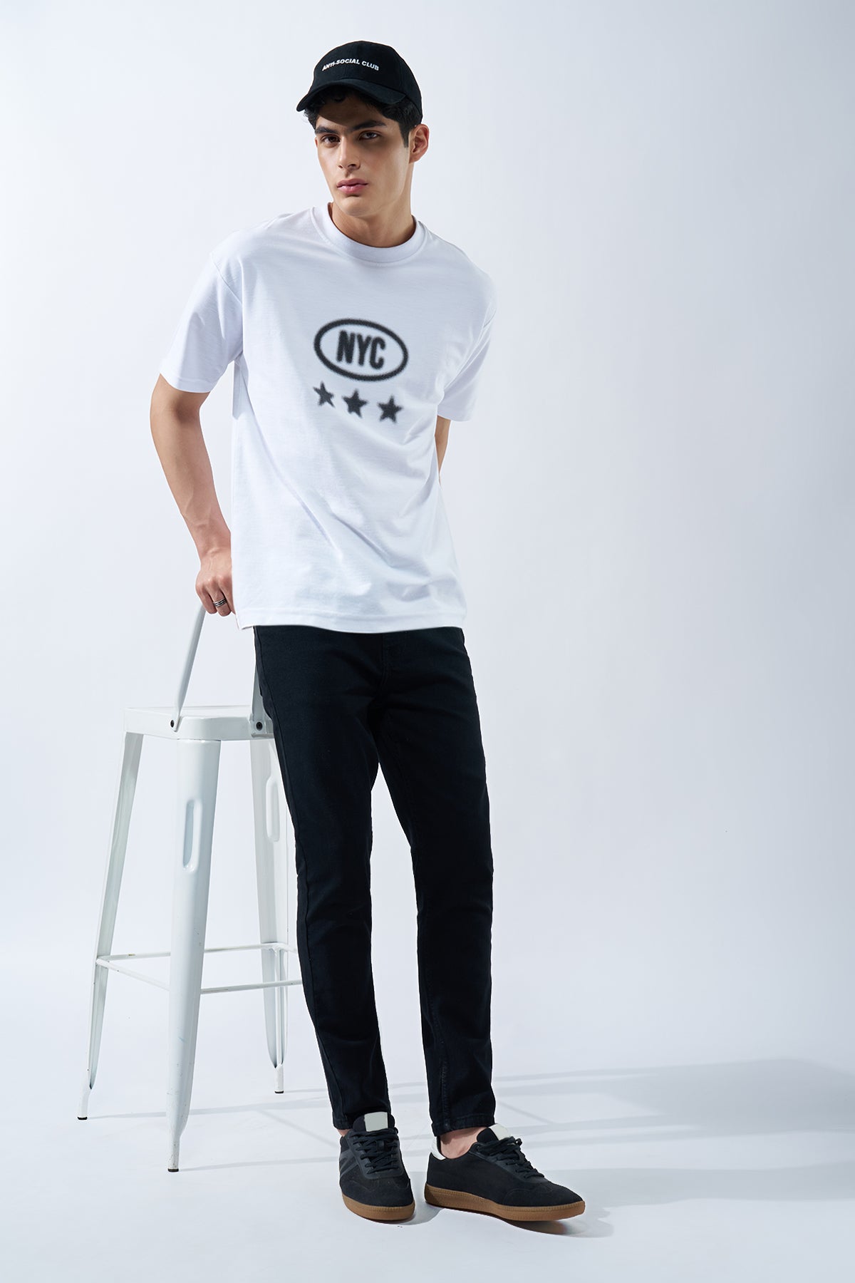 Black Solid Slim Fit Jeans for Men - Image 6