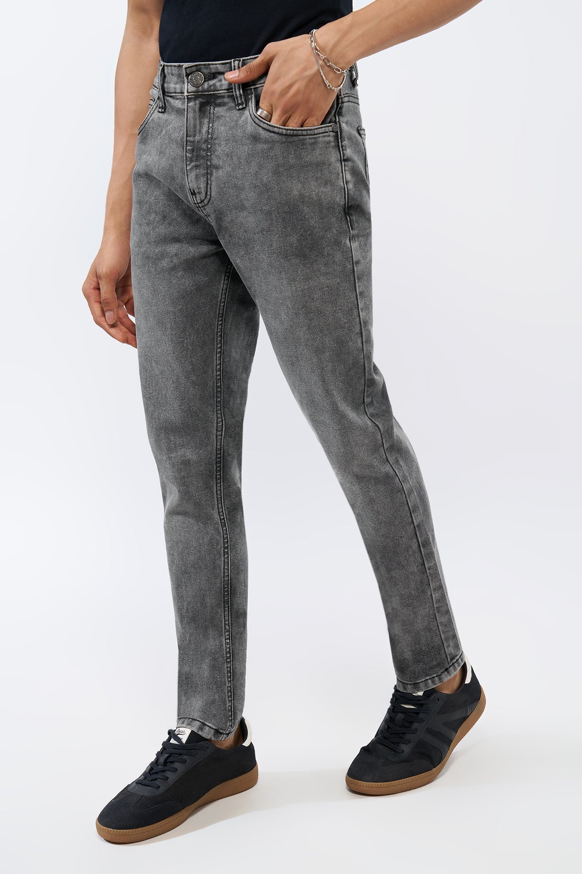 Charcoal Solid Slim Fit Jeans for Men - Image 4