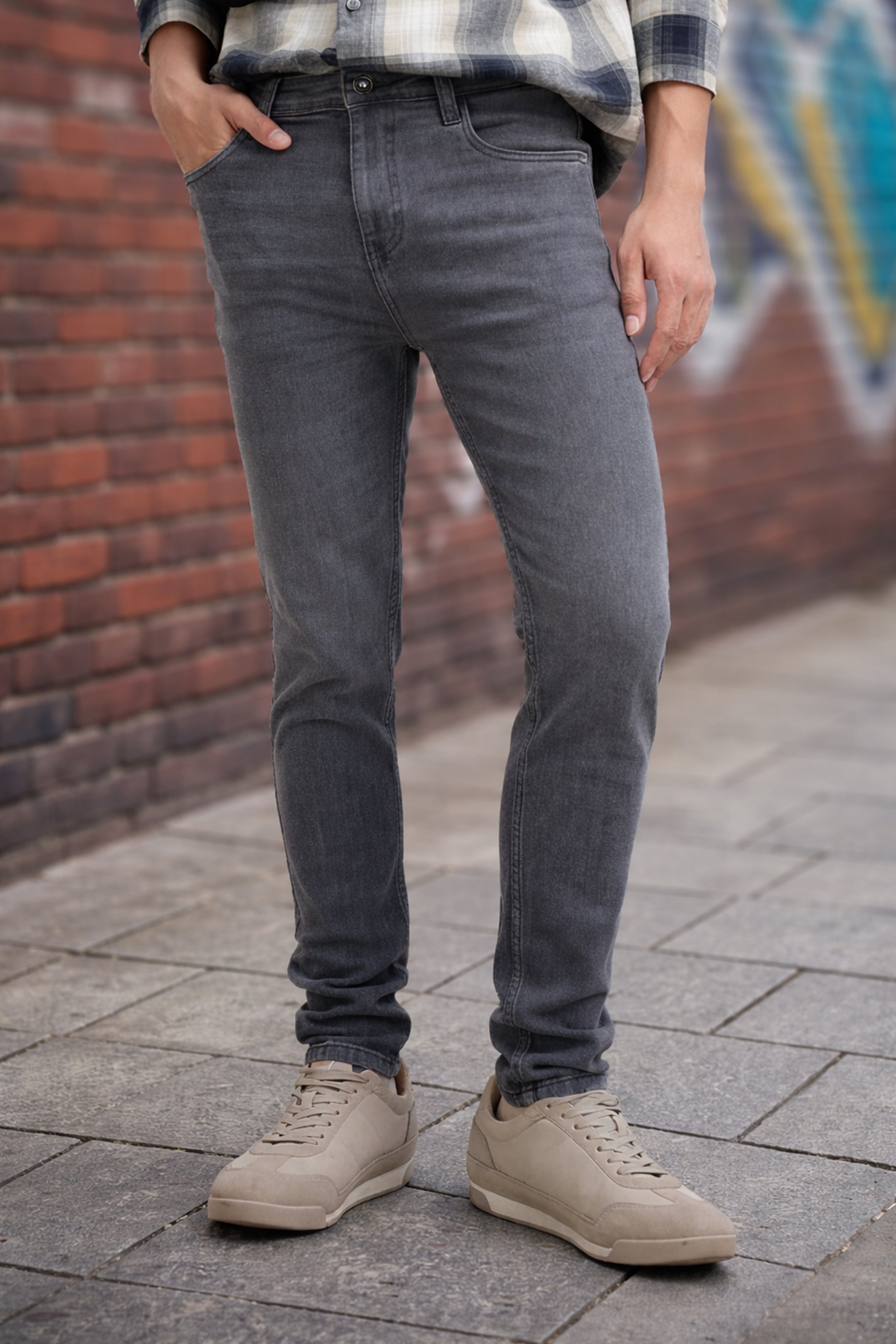 Grey Solid Slim Fit Jeans for Men - Image 1