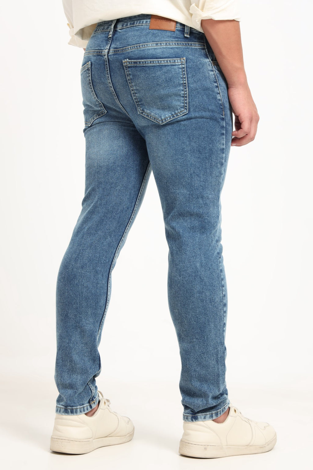 Medium Blue Solid Slim Fit Jeans for Men - Image 5