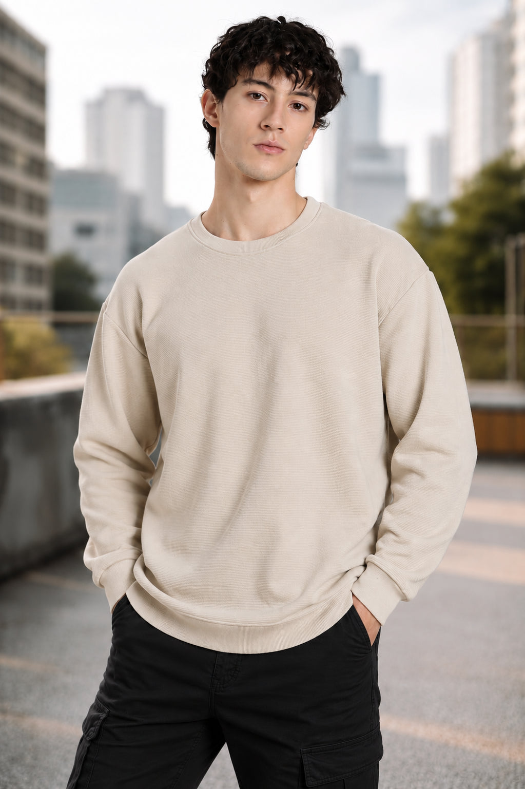 Off White Solid Regular Fit Sweatshirt for Men - Image 1