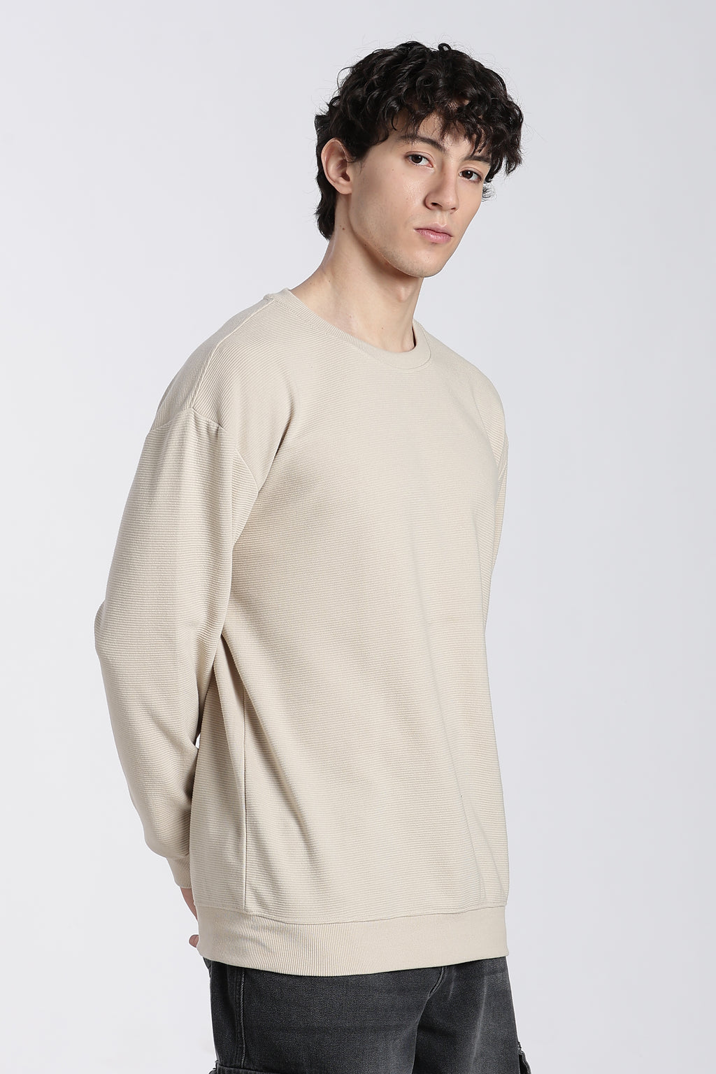 Off White Solid Regular Fit Sweatshirt for Men - Image 4