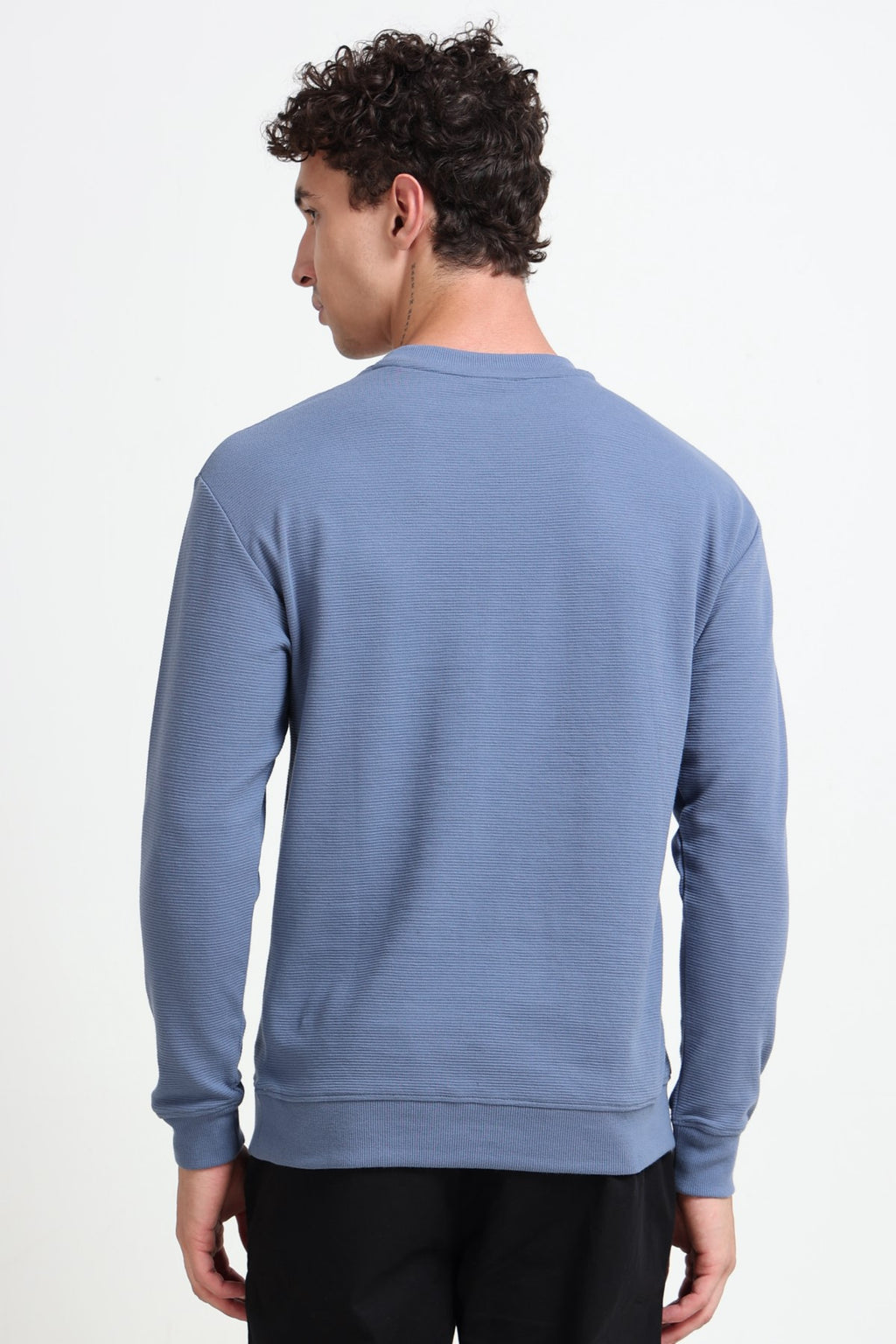 Blue Solid Regular Fit Sweatshirt for Men - Image 5