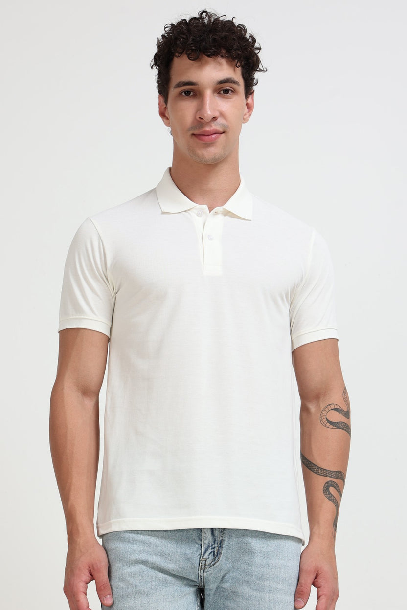 Off White Solid Regular Fit Polo T-Shirt For Men - Image 2