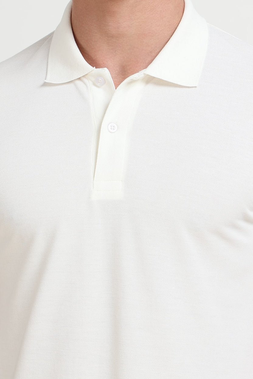 Off White Solid Regular Fit Polo T-Shirt For Men - Image 3