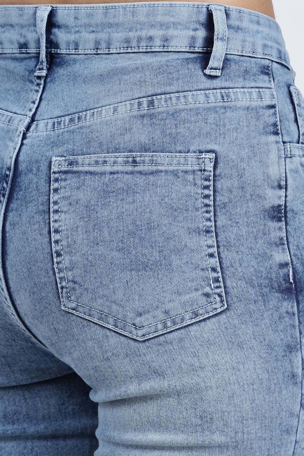 Light Blue 5 Pocketed Skinny Fit Jeans for Women - Image 3