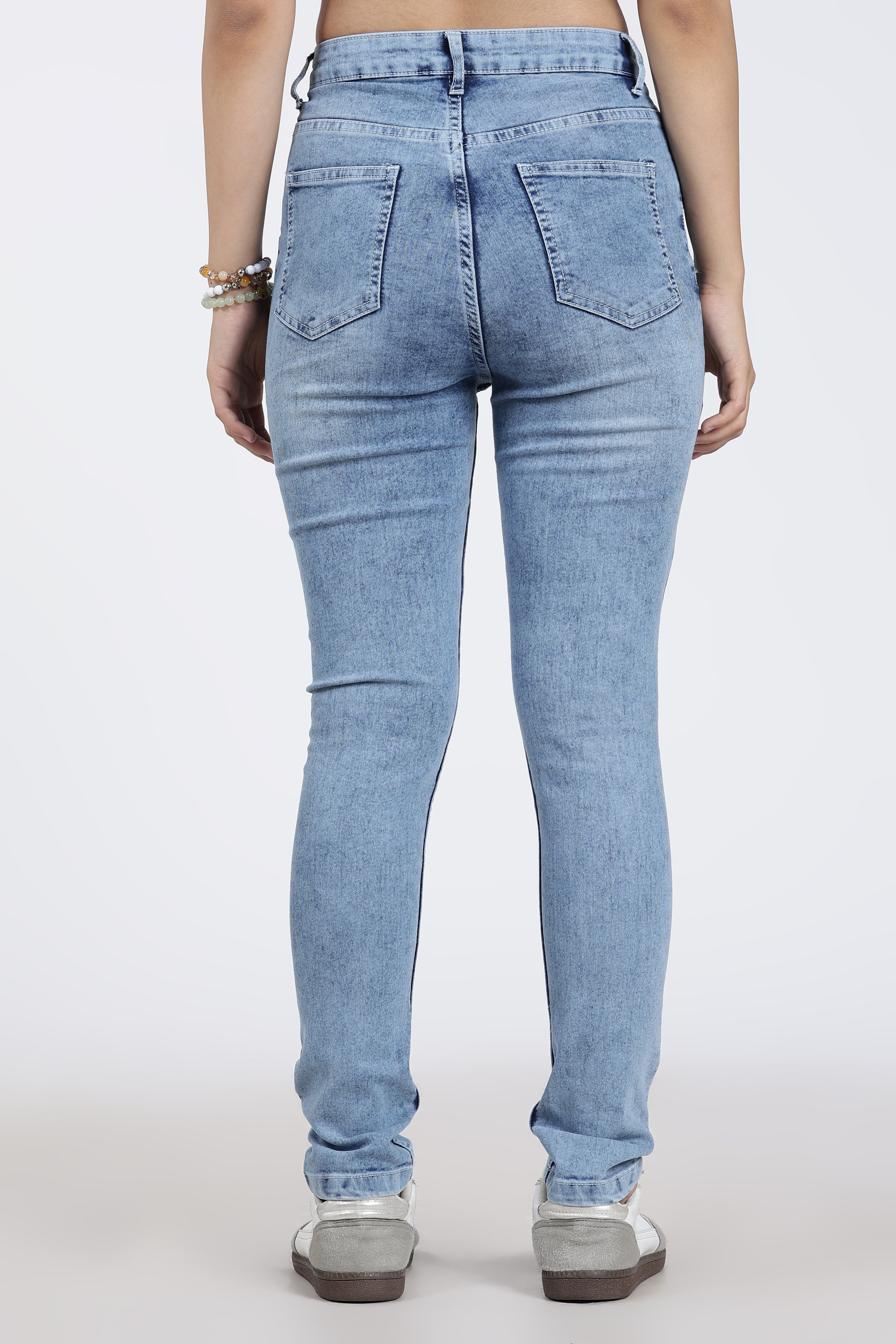 Light Blue 5 Pocketed Skinny Fit Jeans for Women - Image 5