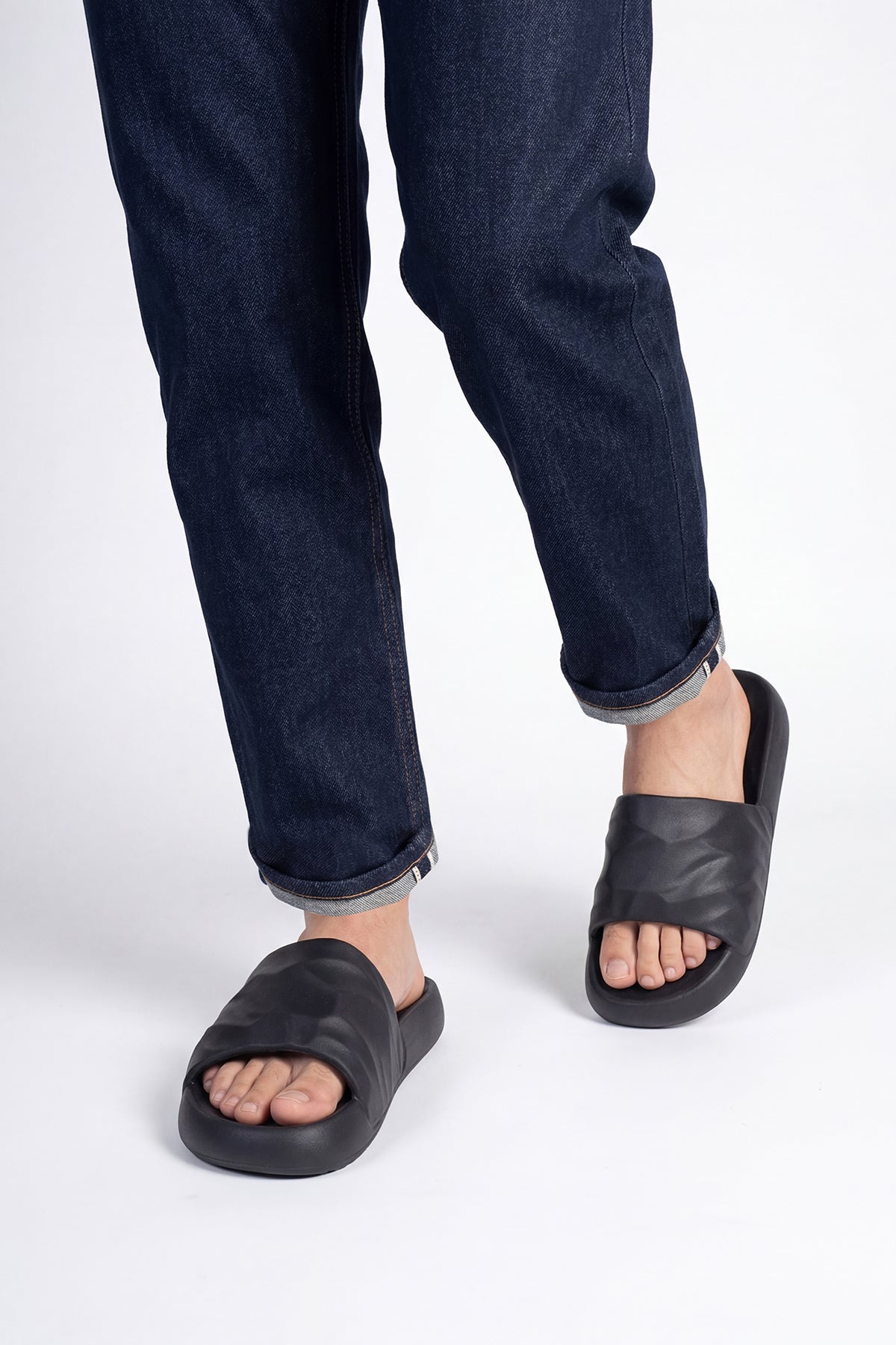 Black Textured Pool Slides for Men - Image 1