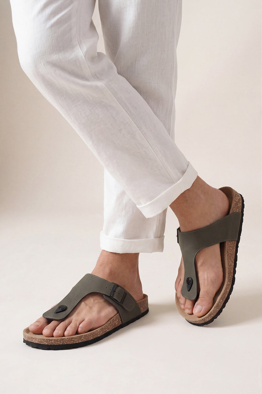 Olive Solid Sandals for Men - Image 1